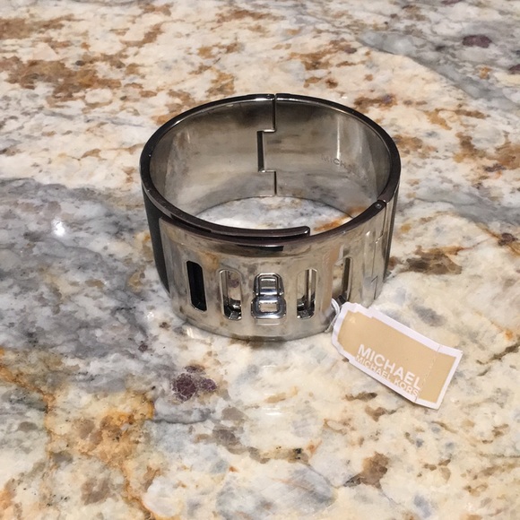 Michael Kors Jewelry - Michael Kors jumbo adjustable bangle